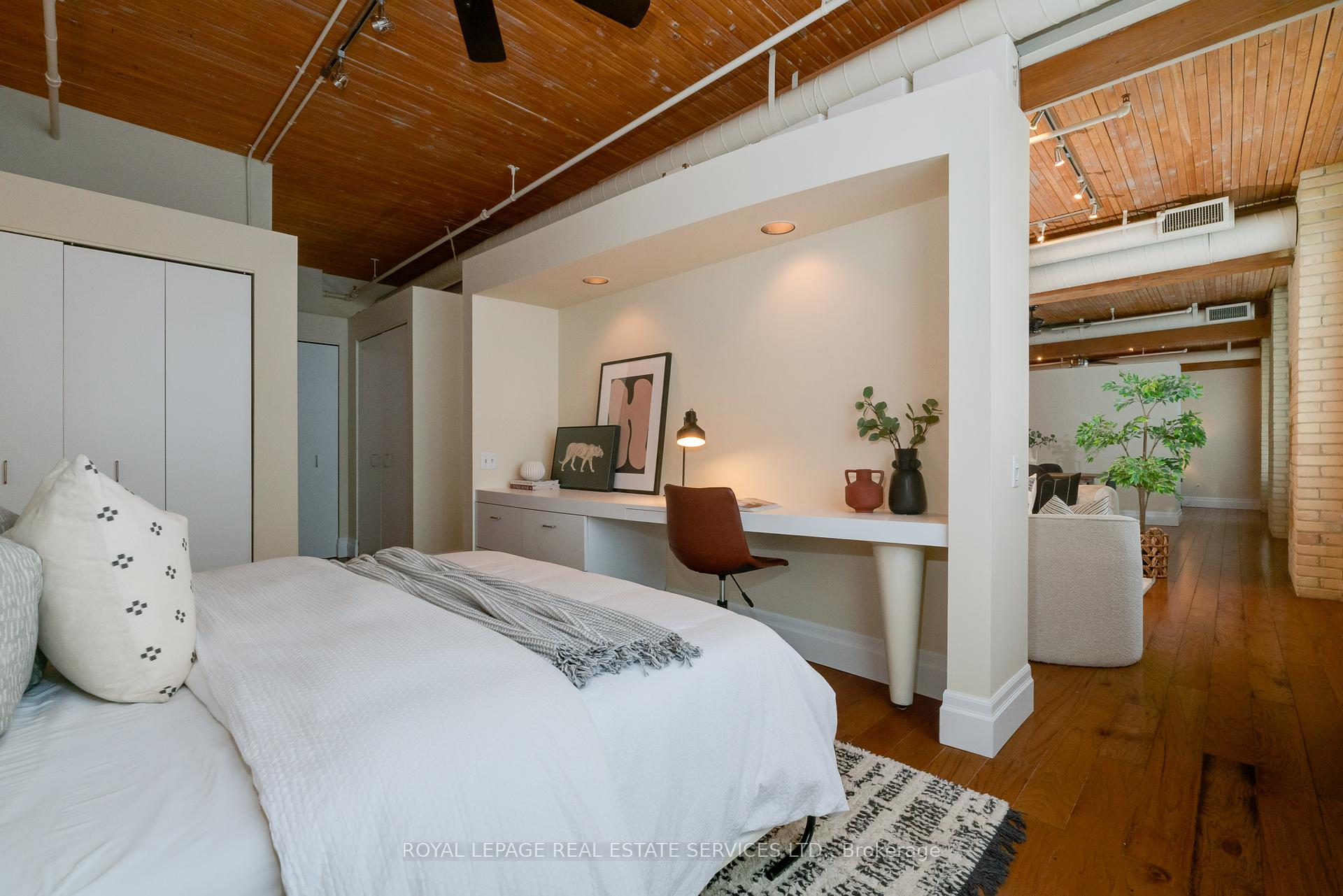 #406 - 781 King St W, Toronto, ON M5V1N4 | 2 Bedroom 2 Bathroom Condo Apt | Image 20