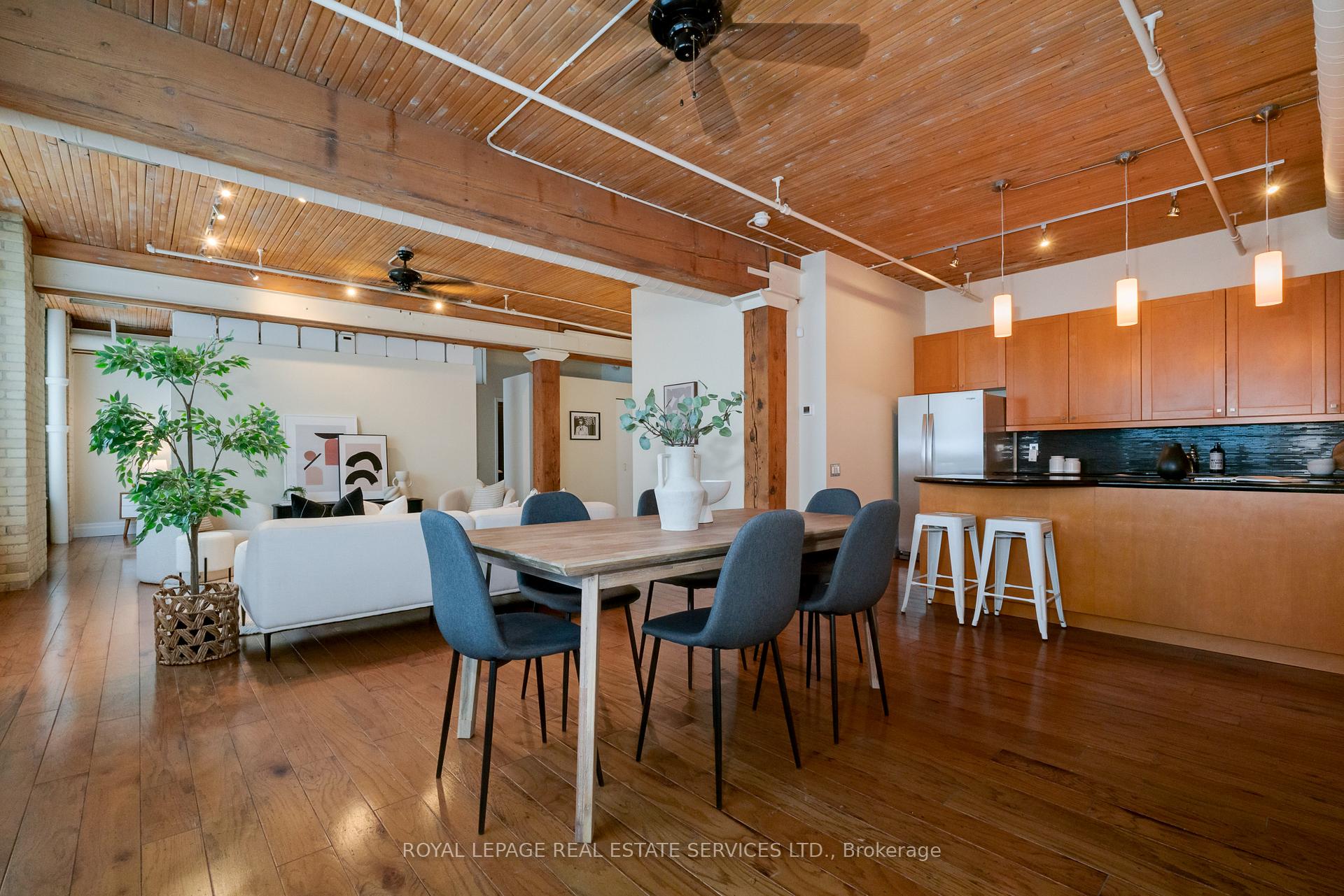 #406 - 781 King St W, Toronto, ON M5V1N4 | 2 Bedroom 2 Bathroom Condo Apt | Image 4