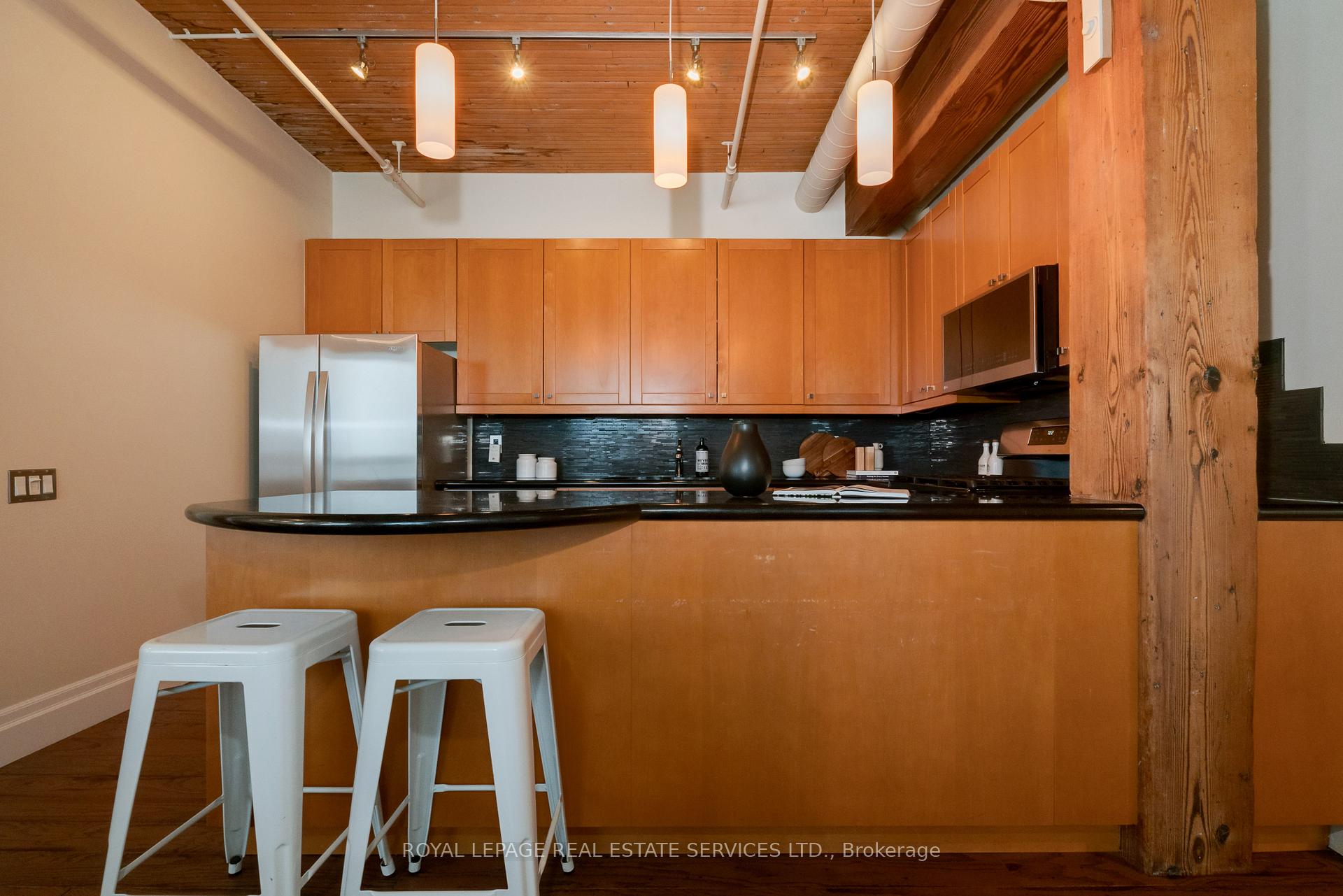 #406 - 781 King St W, Toronto, ON M5V1N4 | 2 Bedroom 2 Bathroom Condo Apt | Image 9