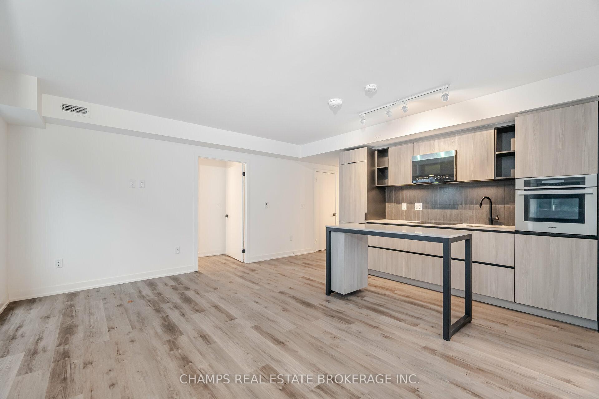 2 Augusta Ave, Toronto, ON M5V0T3 | 3 Bedroom 2 Bathroom Condo Apt | Image 12