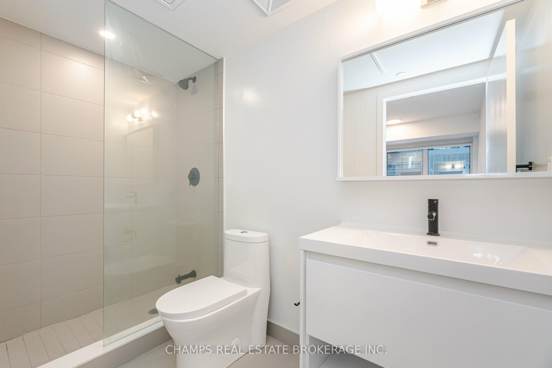 2 Augusta Ave, Toronto, ON M5V0T3 | 3 Bedroom 2 Bathroom Condo Apt | Image 16