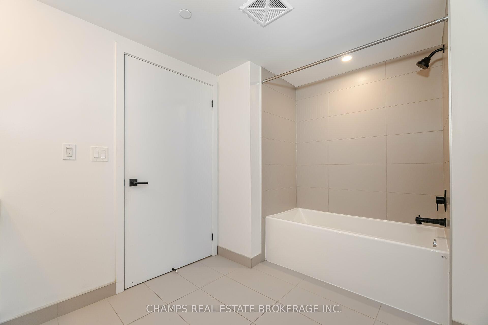 2 Augusta Ave, Toronto, ON M5V0T3 | 3 Bedroom 2 Bathroom Condo Apt | Image 26