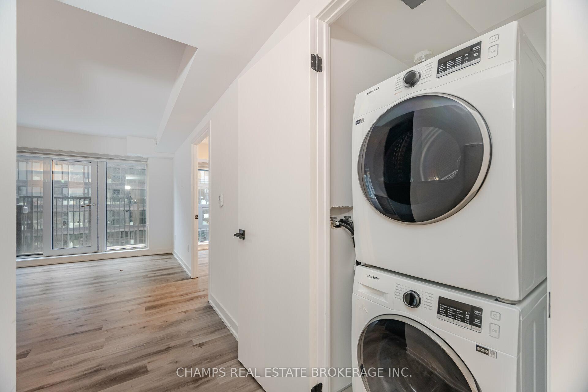 2 Augusta Ave, Toronto, ON M5V0T3 | 3 Bedroom 2 Bathroom Condo Apt | Image 27