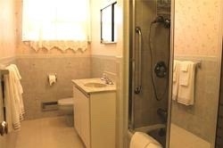 37 Castlegrove Blvd, Toronto, ON M3A1K9 | 3 Bedroom 3 Bathroom Detached House | Image 13