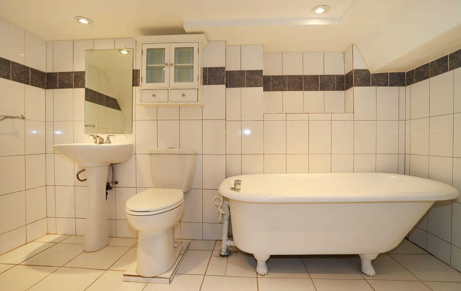 165 Hillsdale Ave E, Toronto, ON M4S1T4 | 3 Bedroom 3 Bathroom Detached House | Image 15