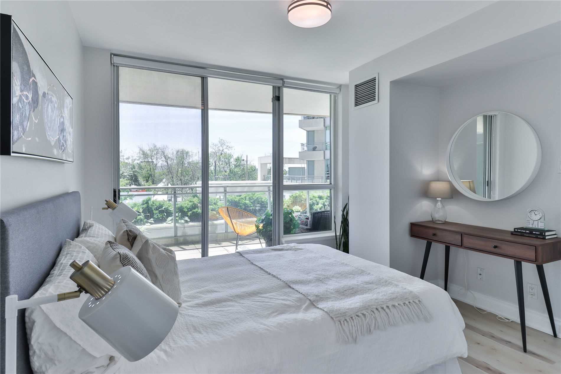 #217 - 230 Queens Quay W, Toronto, ON M5J1B5 | 2 Bedroom 2 Bathroom Condo Apt | Image 15