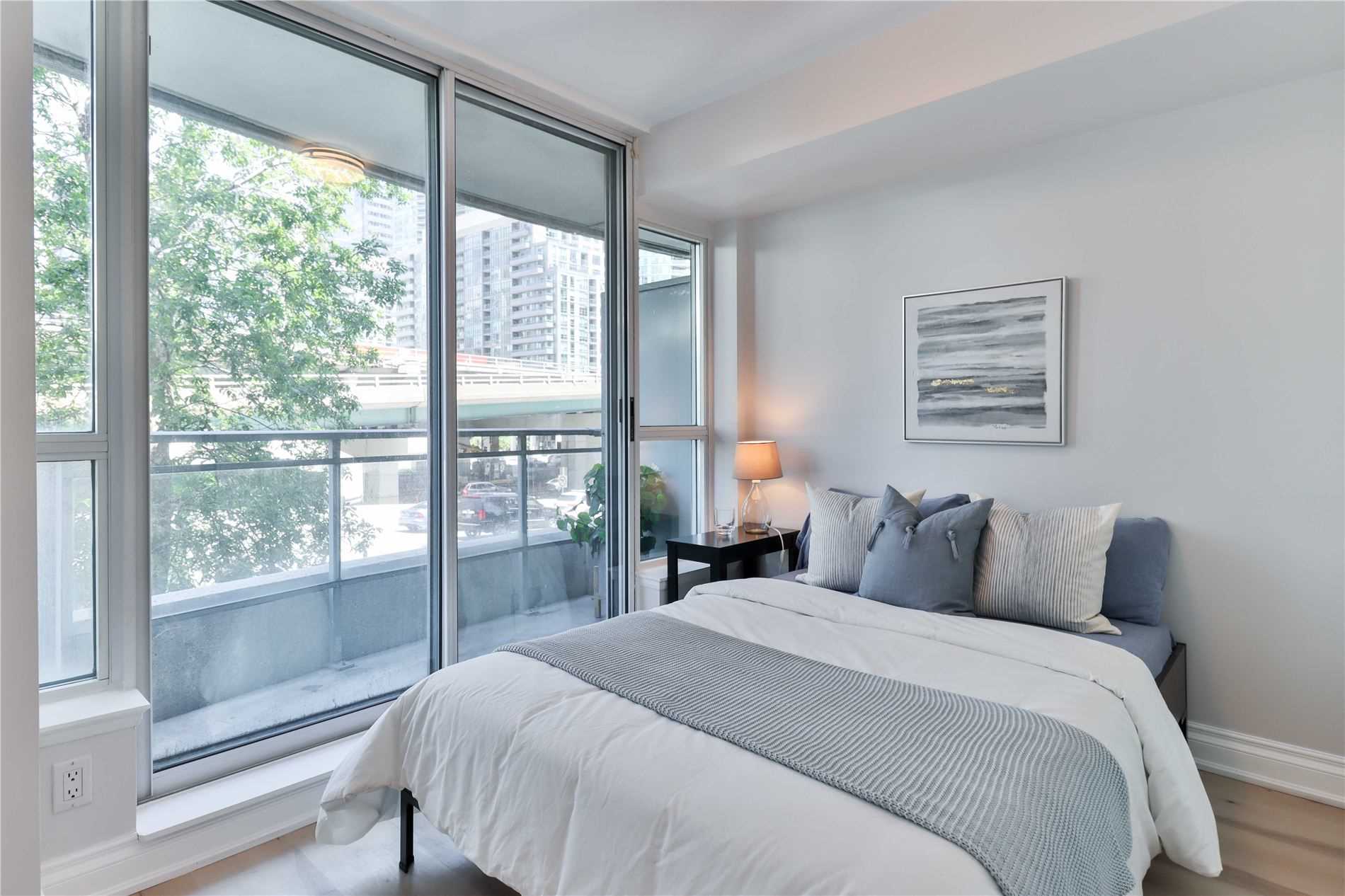 #217 - 230 Queens Quay W, Toronto, ON M5J1B5 | 2 Bedroom 2 Bathroom Condo Apt | Image 19