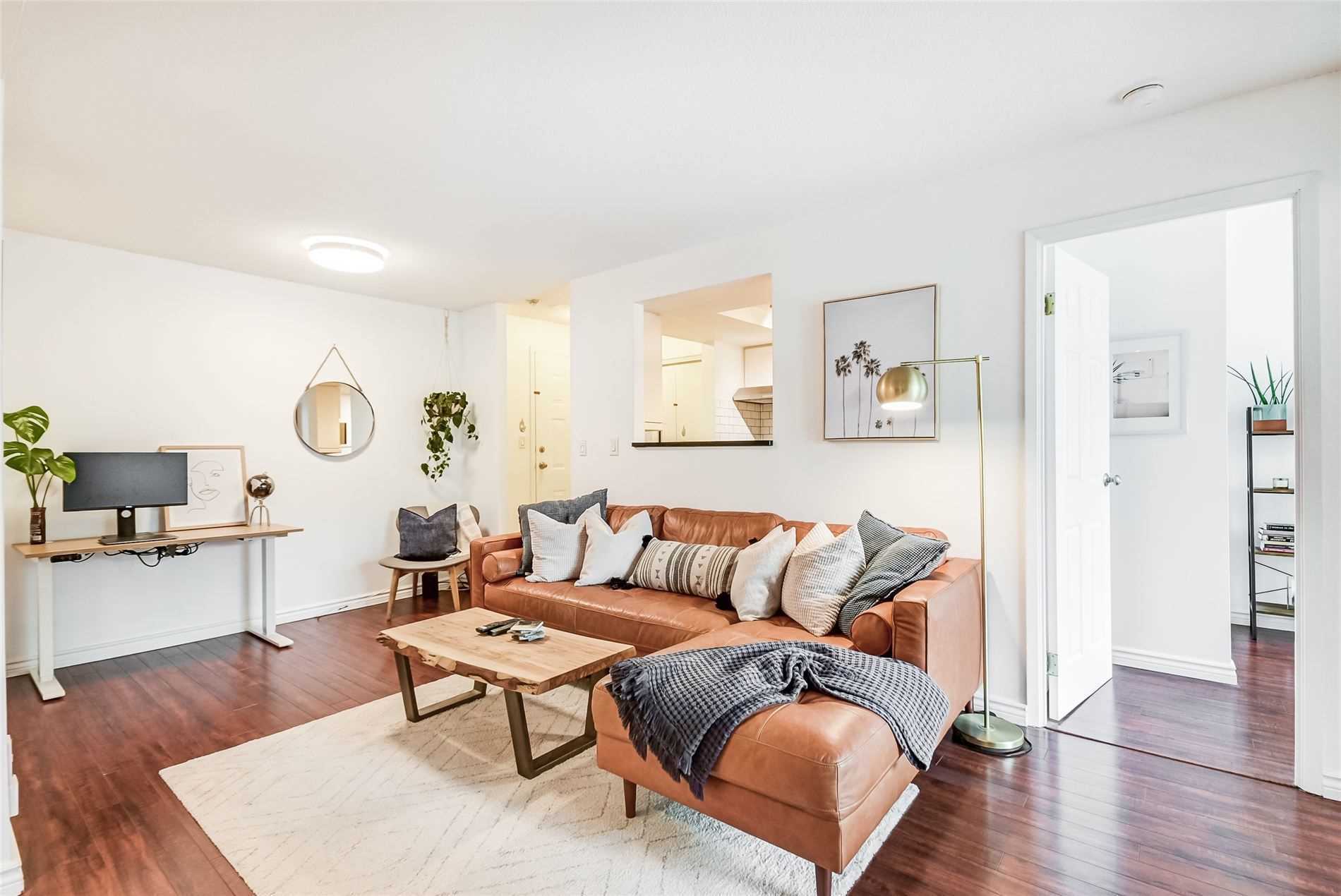 #602 - 222 The Esplanade Ave, Toronto, ON M5A4J6 | 2 Bedroom 1 Bathroom Condo Apt | Image 11