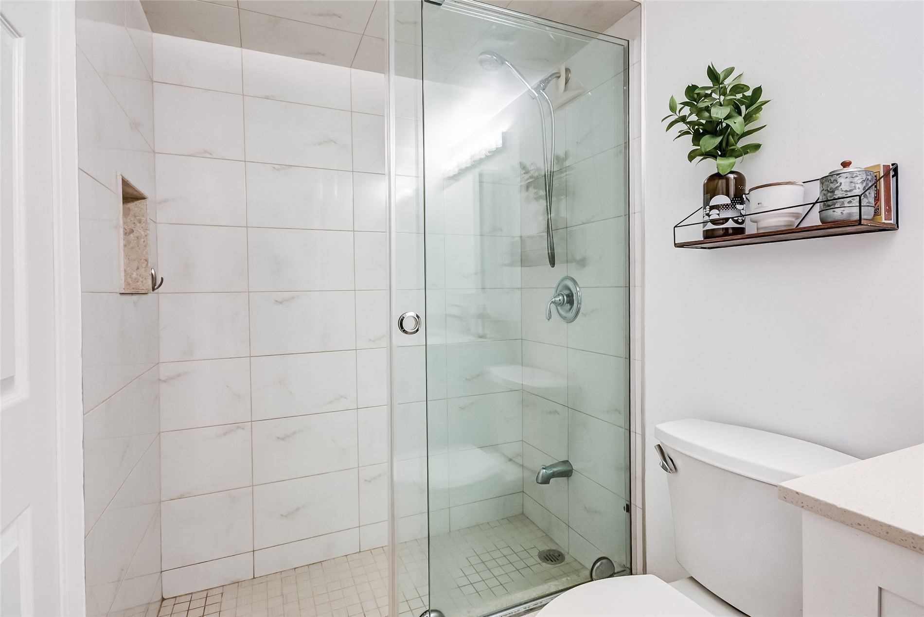 #602 - 222 The Esplanade Ave, Toronto, ON M5A4J6 | 2 Bedroom 1 Bathroom Condo Apt | Image 21