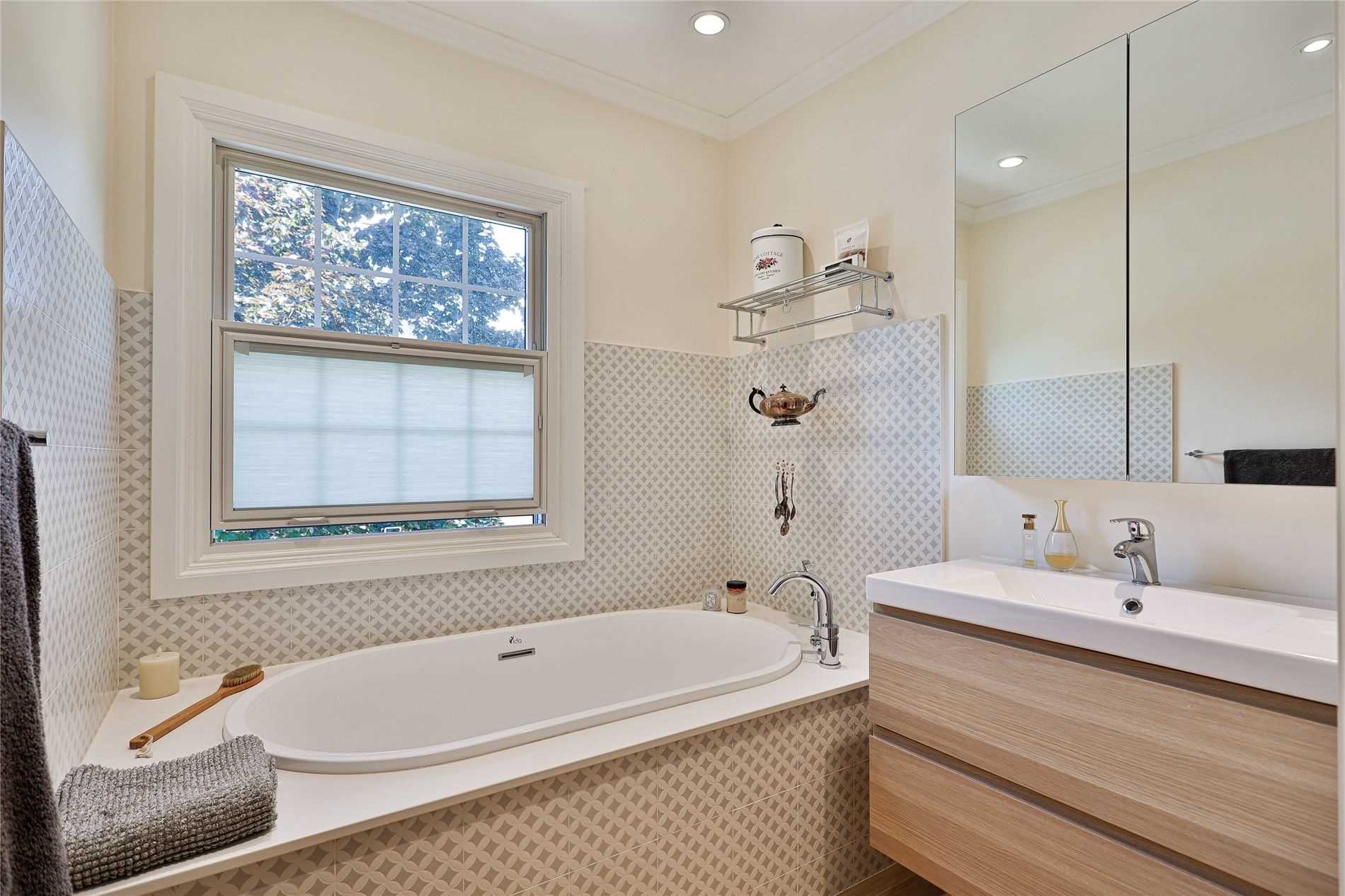 44 Servington Cres, Toronto, ON M4S2J4 | 3 Bedroom 4 Bathroom Detached House | Image 28