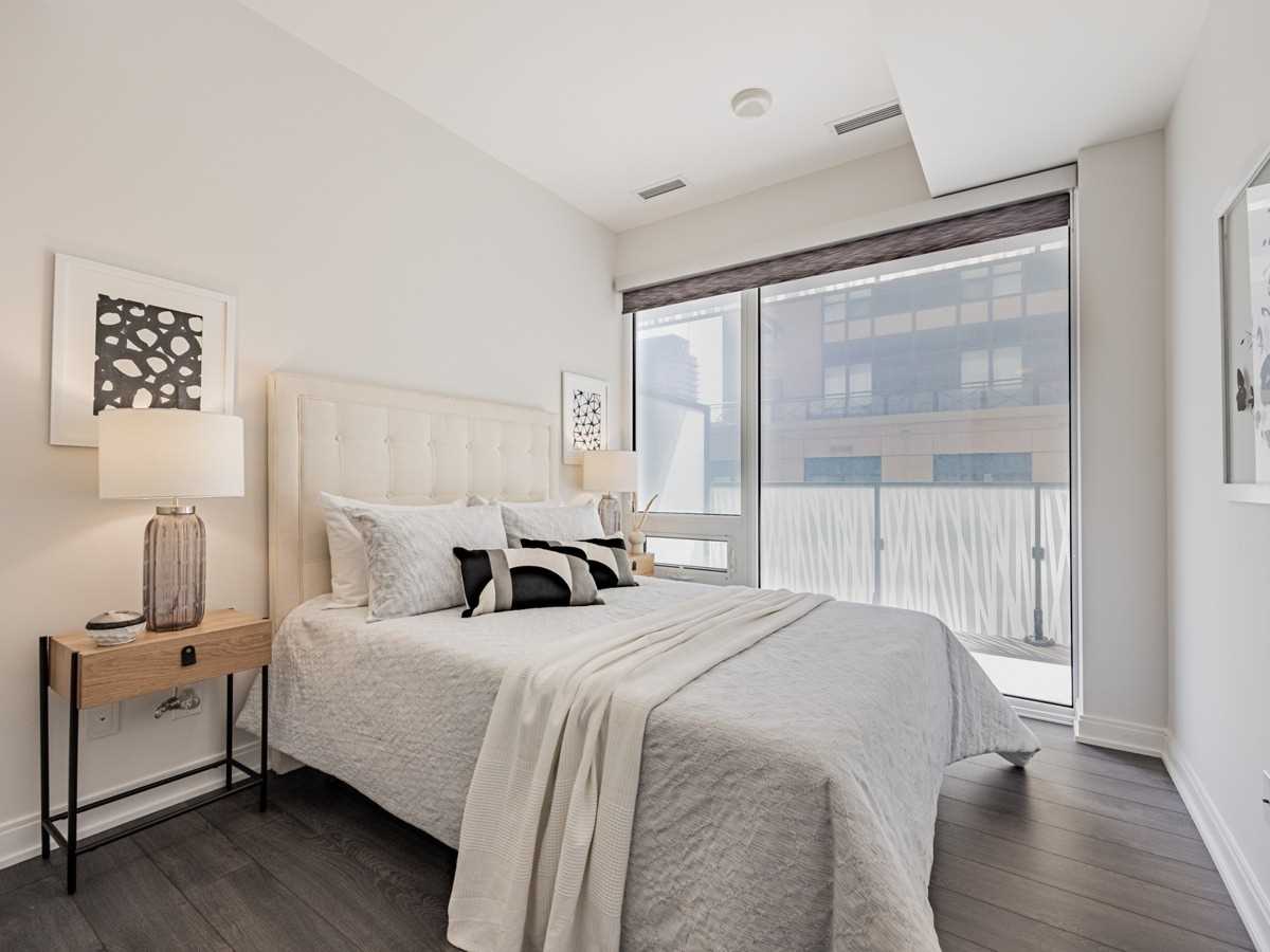 #1507 - 42 Charles St E, Toronto, ON M4Y0B7 | 2 Bedroom 1 Bathroom Condo Apt | Image 8