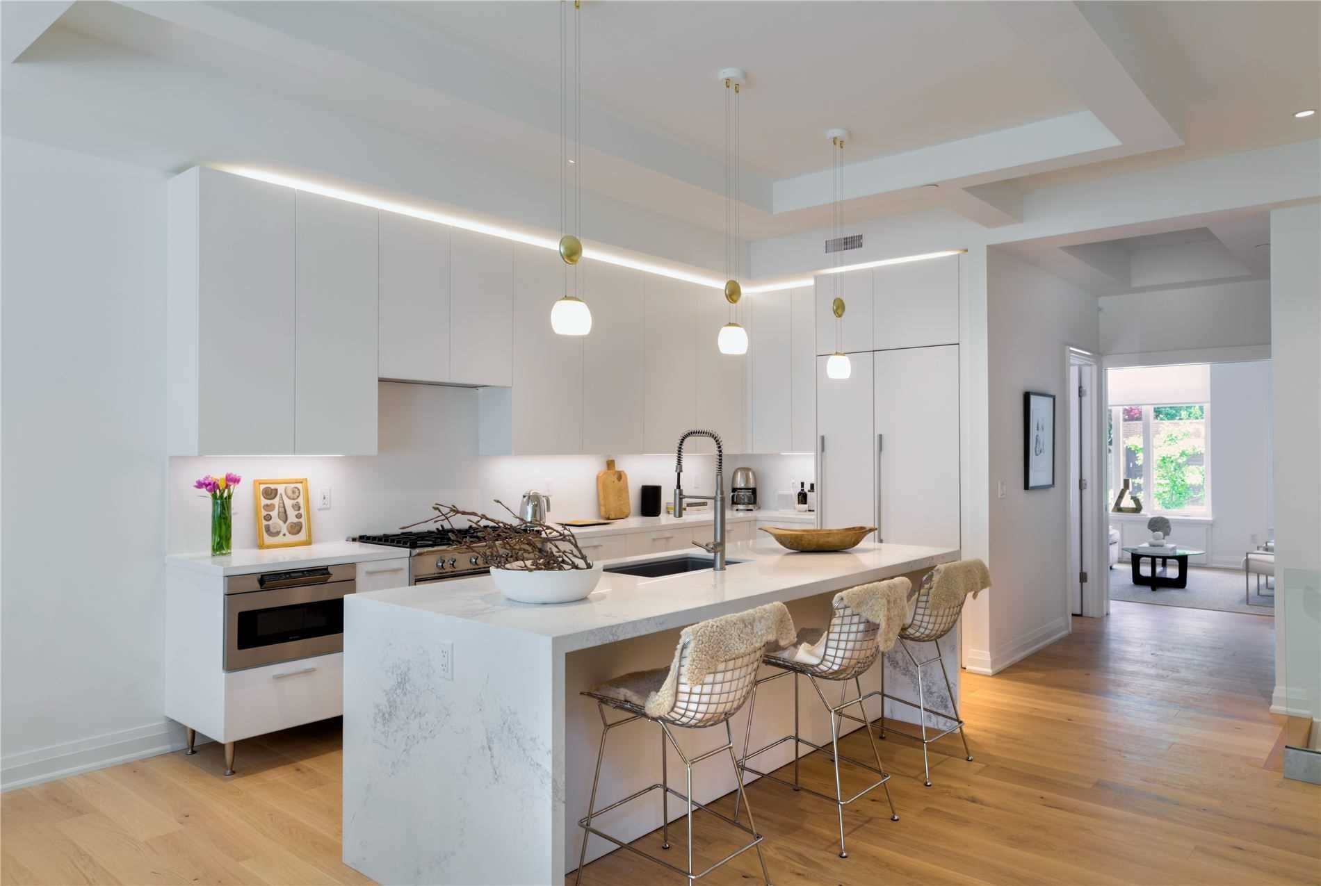 25B Lascelles Blvd, Toronto, ON M4V2C1 | 4 Bedroom 5 Bathroom Freehold Townhouse | Image 5