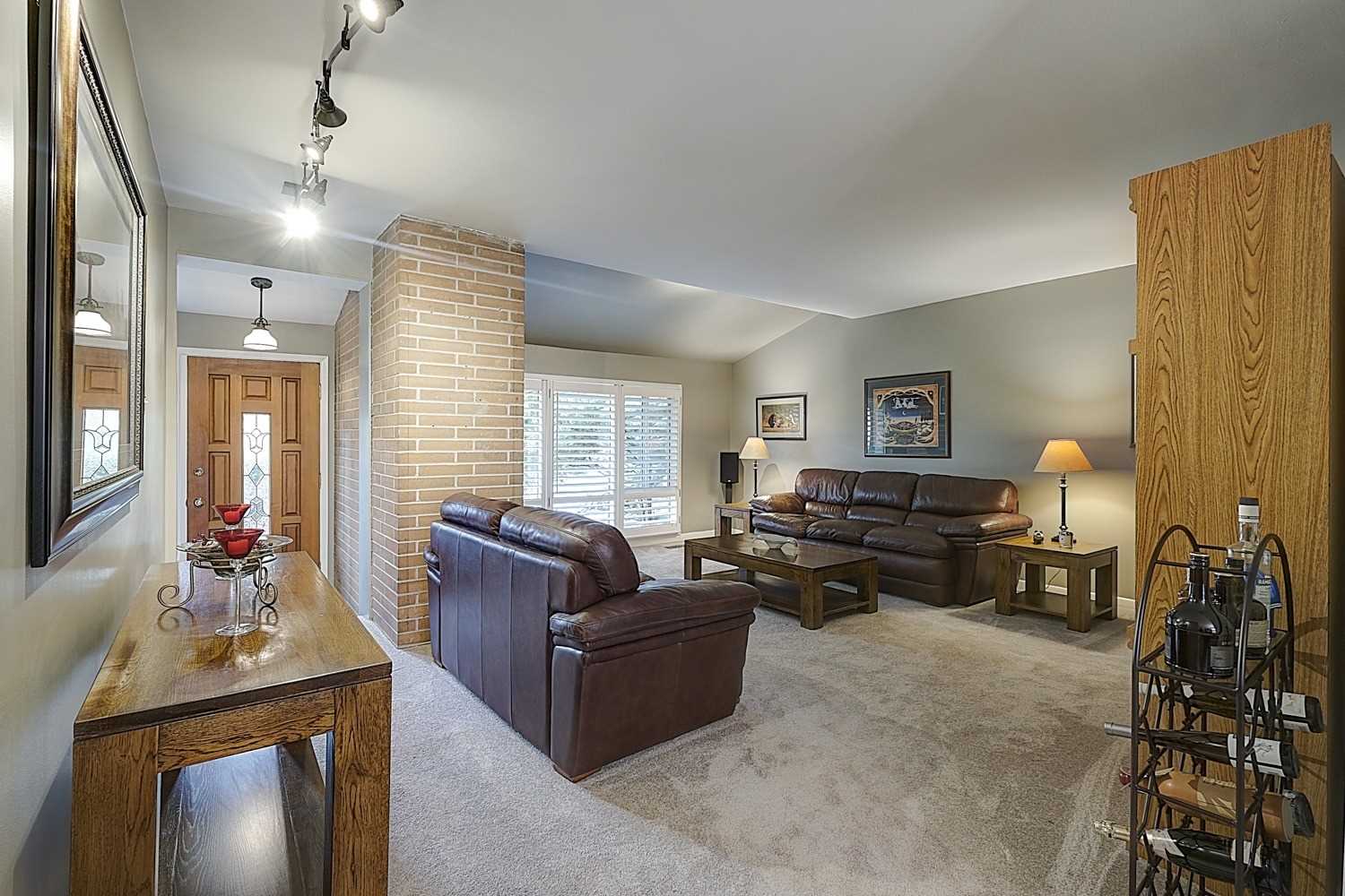 28 Ptarmigan Cres, Toronto, ON M3A1W3 | 3 Bedroom 2 Bathroom Detached House | Image 12