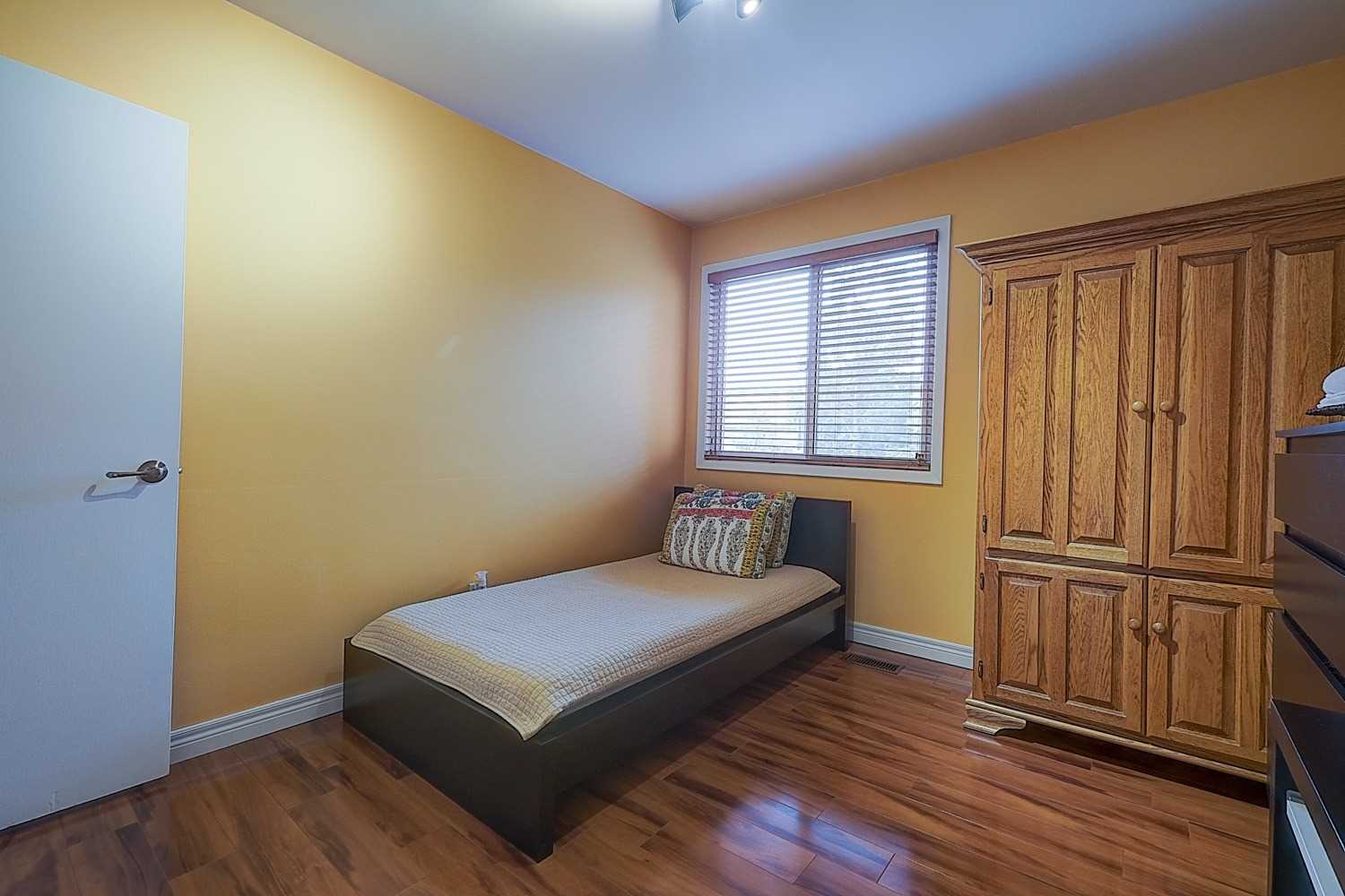 28 Ptarmigan Cres, Toronto, ON M3A1W3 | 3 Bedroom 2 Bathroom Detached House | Image 19