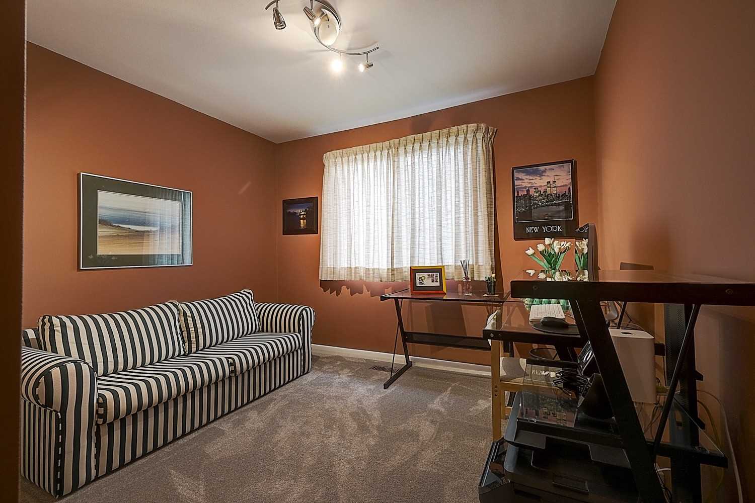 28 Ptarmigan Cres, Toronto, ON M3A1W3 | 3 Bedroom 2 Bathroom Detached House | Image 23