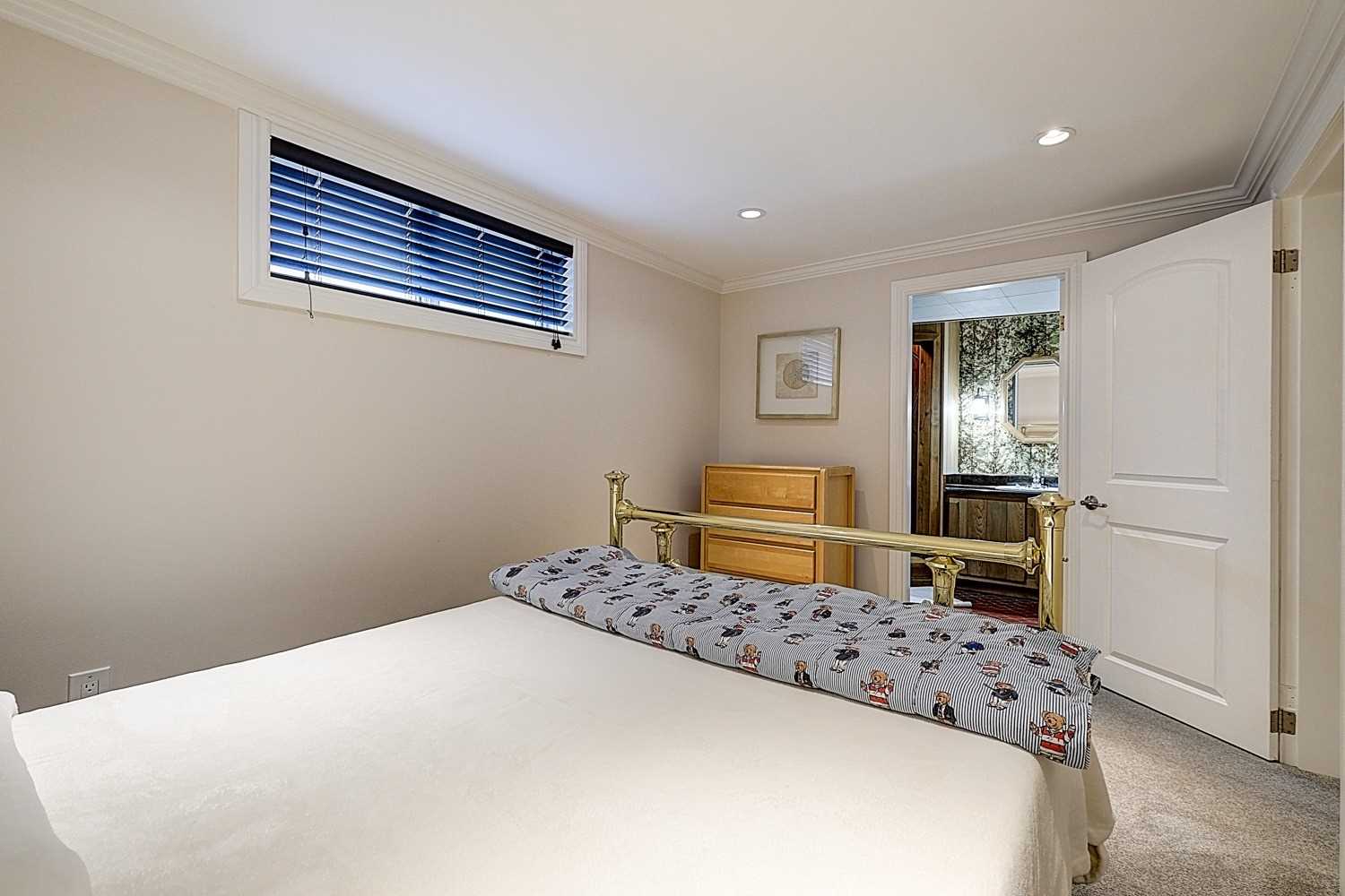 28 Ptarmigan Cres, Toronto, ON M3A1W3 | 3 Bedroom 2 Bathroom Detached House | Image 37