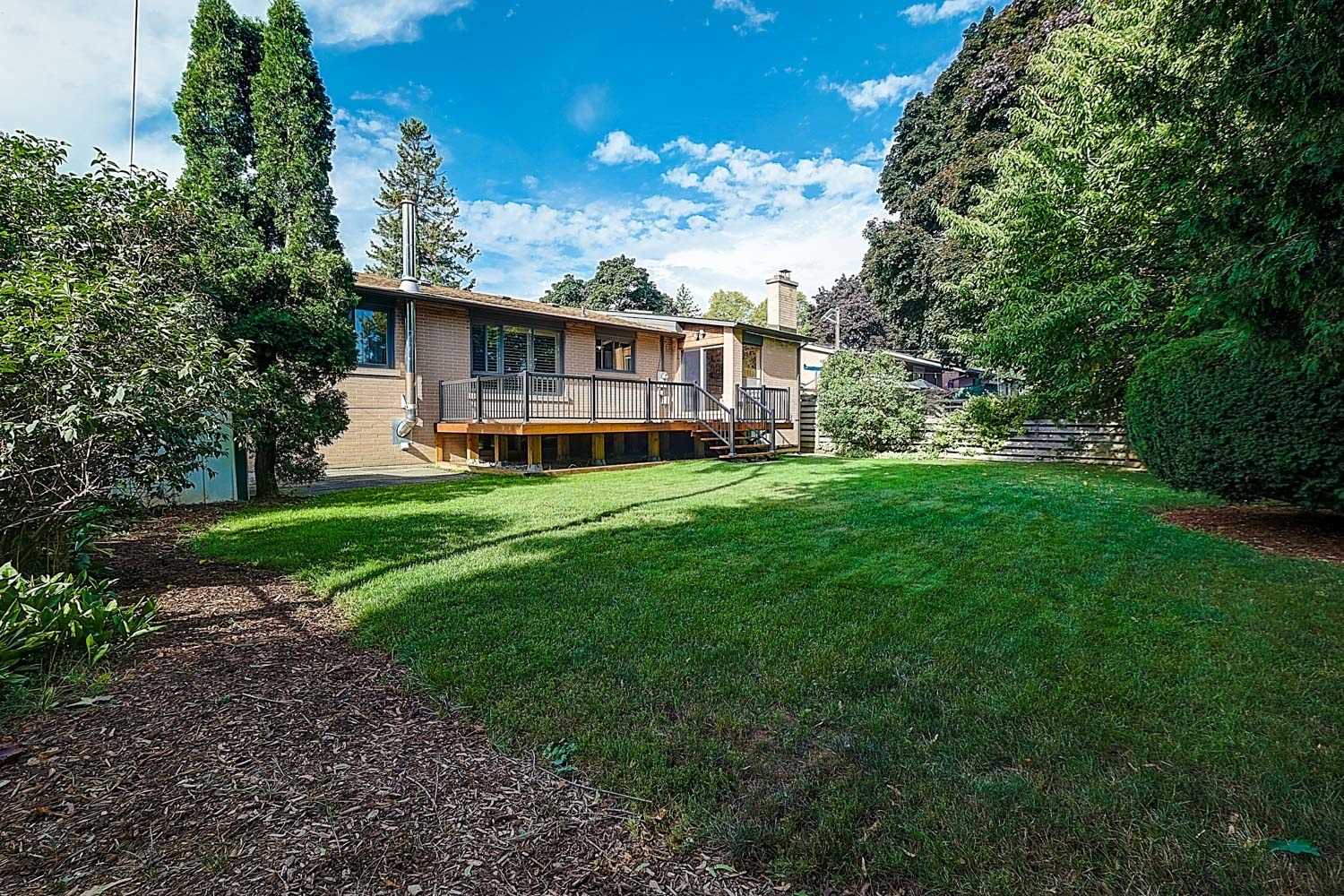 28 Ptarmigan Cres, Toronto, ON M3A1W3 | 3 Bedroom 2 Bathroom Detached House | Image 7