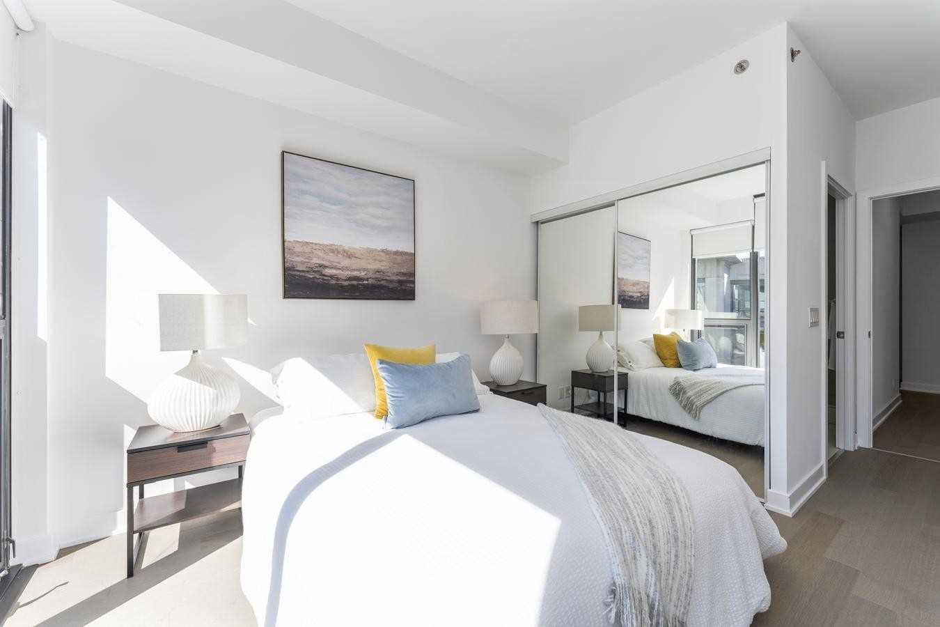 15 Beverley St, Toronto, ON M5T1X8 | 2 Bedroom 2 Bathroom Condo Apt | Image 14