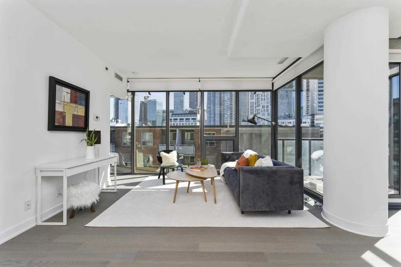 15 Beverley St, Toronto, ON M5T1X8 | 2 Bedroom 2 Bathroom Condo Apt | Image 19