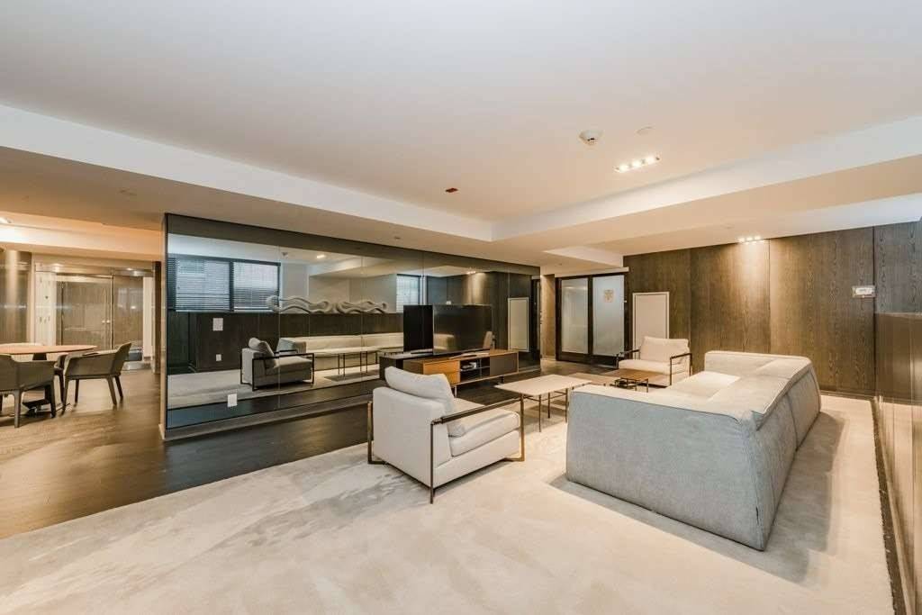 15 Beverley St, Toronto, ON M5T1X8 | 2 Bedroom 2 Bathroom Condo Apt | Image 2