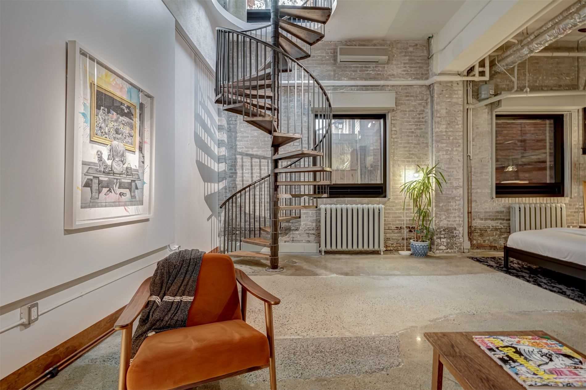 #204 - 264 Seaton St, Toronto, ON M5A2T4 | 2 Bedroom 2 Bathroom Condo Apt | Image 11