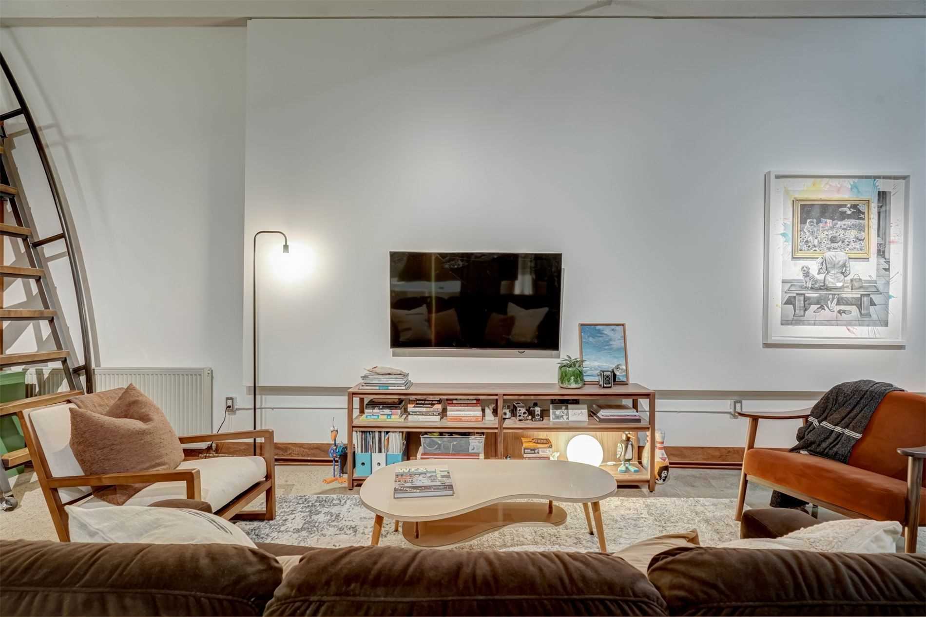 #204 - 264 Seaton St, Toronto, ON M5A2T4 | 2 Bedroom 2 Bathroom Condo Apt | Image 17