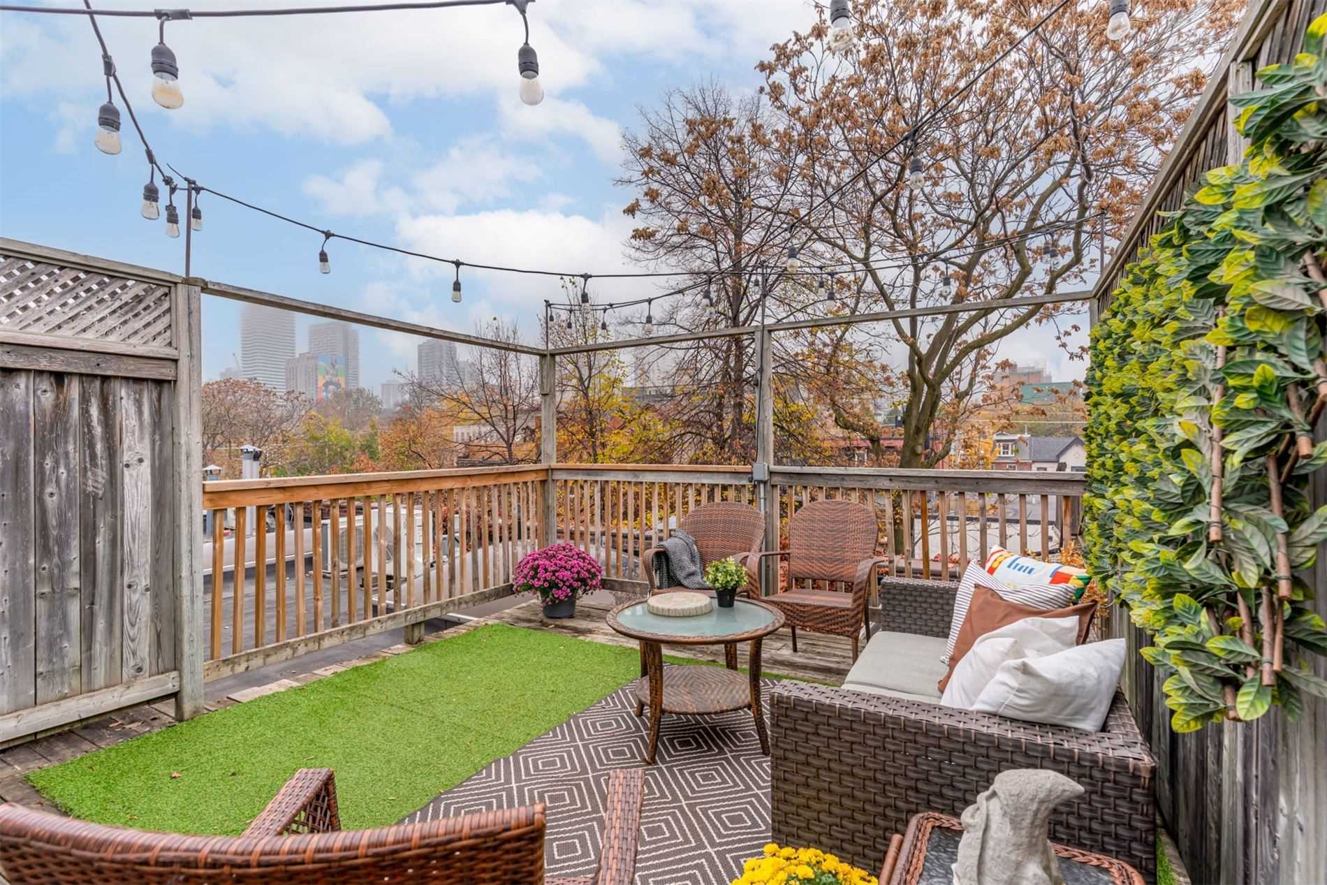 #204 - 264 Seaton St, Toronto, ON M5A2T4 | 2 Bedroom 2 Bathroom Condo Apt | Image 26