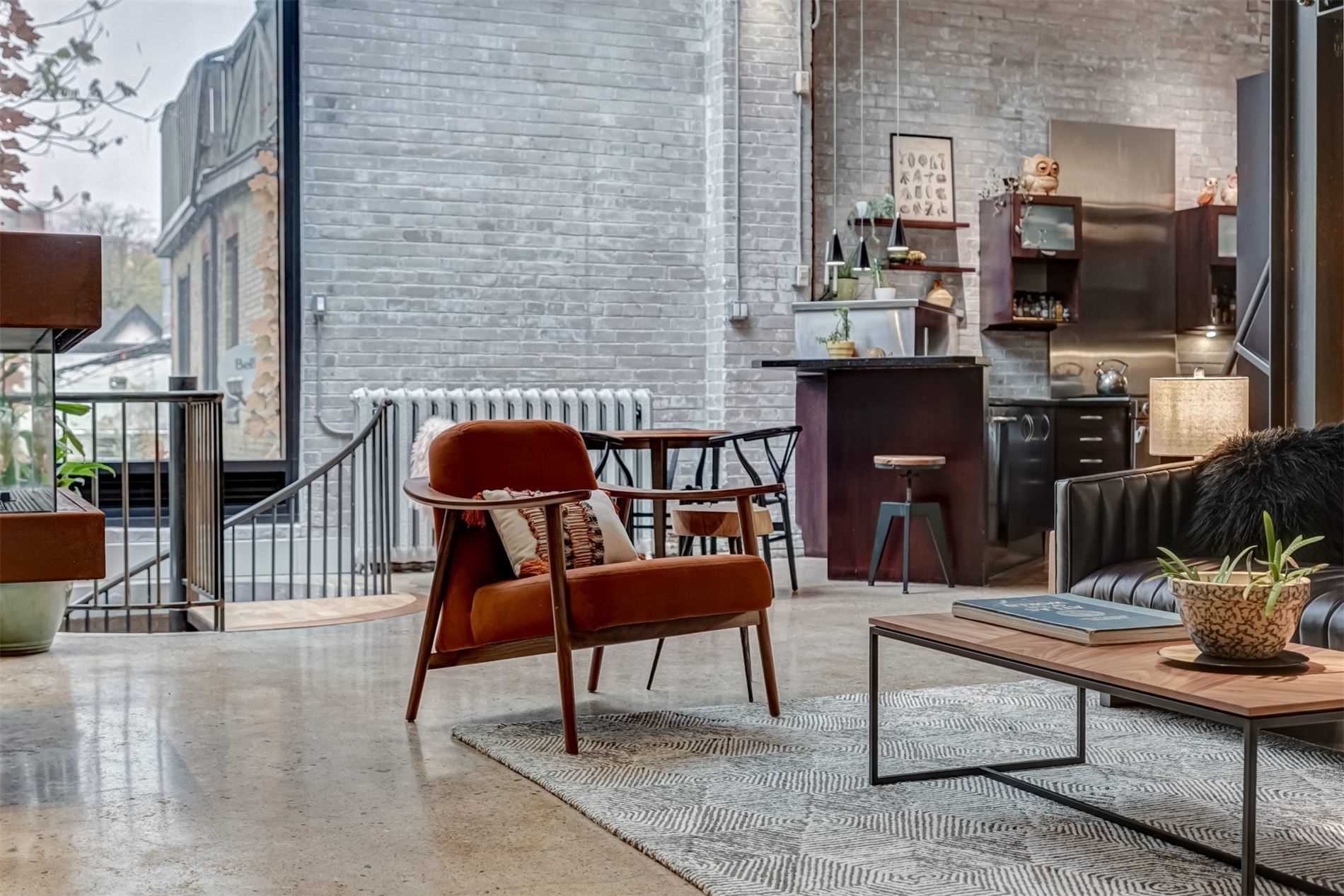 #204 - 264 Seaton St, Toronto, ON M5A2T4 | 2 Bedroom 2 Bathroom Condo Apt | Image 6