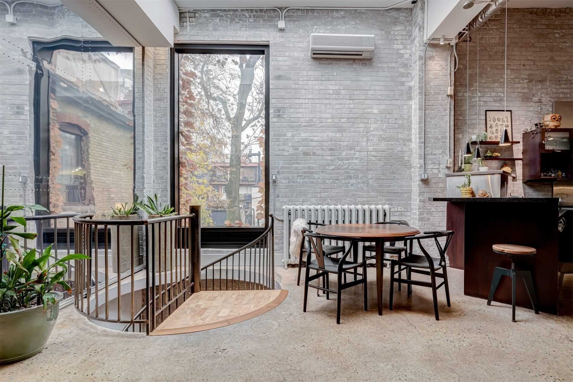 #204 - 264 Seaton St, Toronto, ON M5A2T4 | 2 Bedroom 2 Bathroom Condo Apt | Image 7