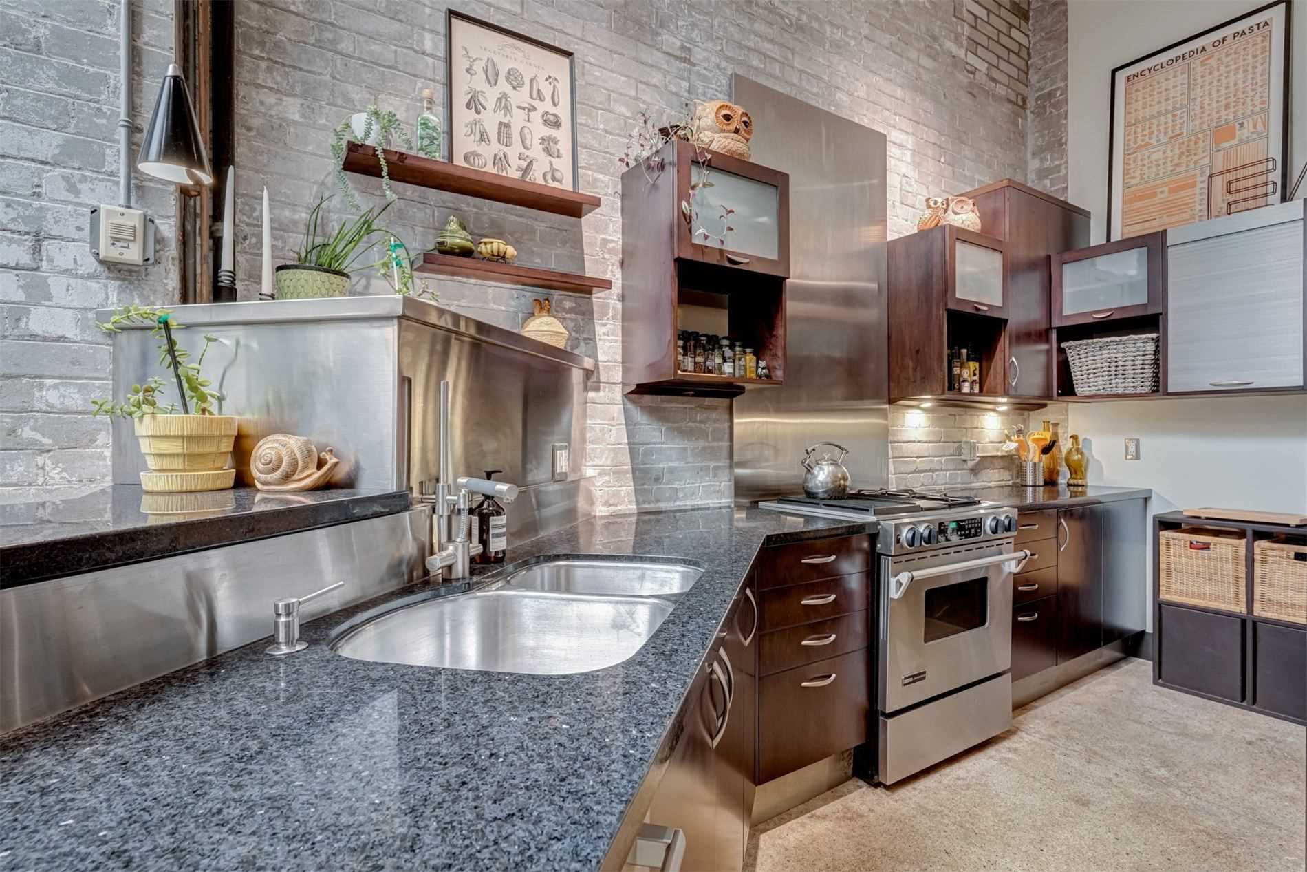 #204 - 264 Seaton St, Toronto, ON M5A2T4 | 2 Bedroom 2 Bathroom Condo Apt | Image 9