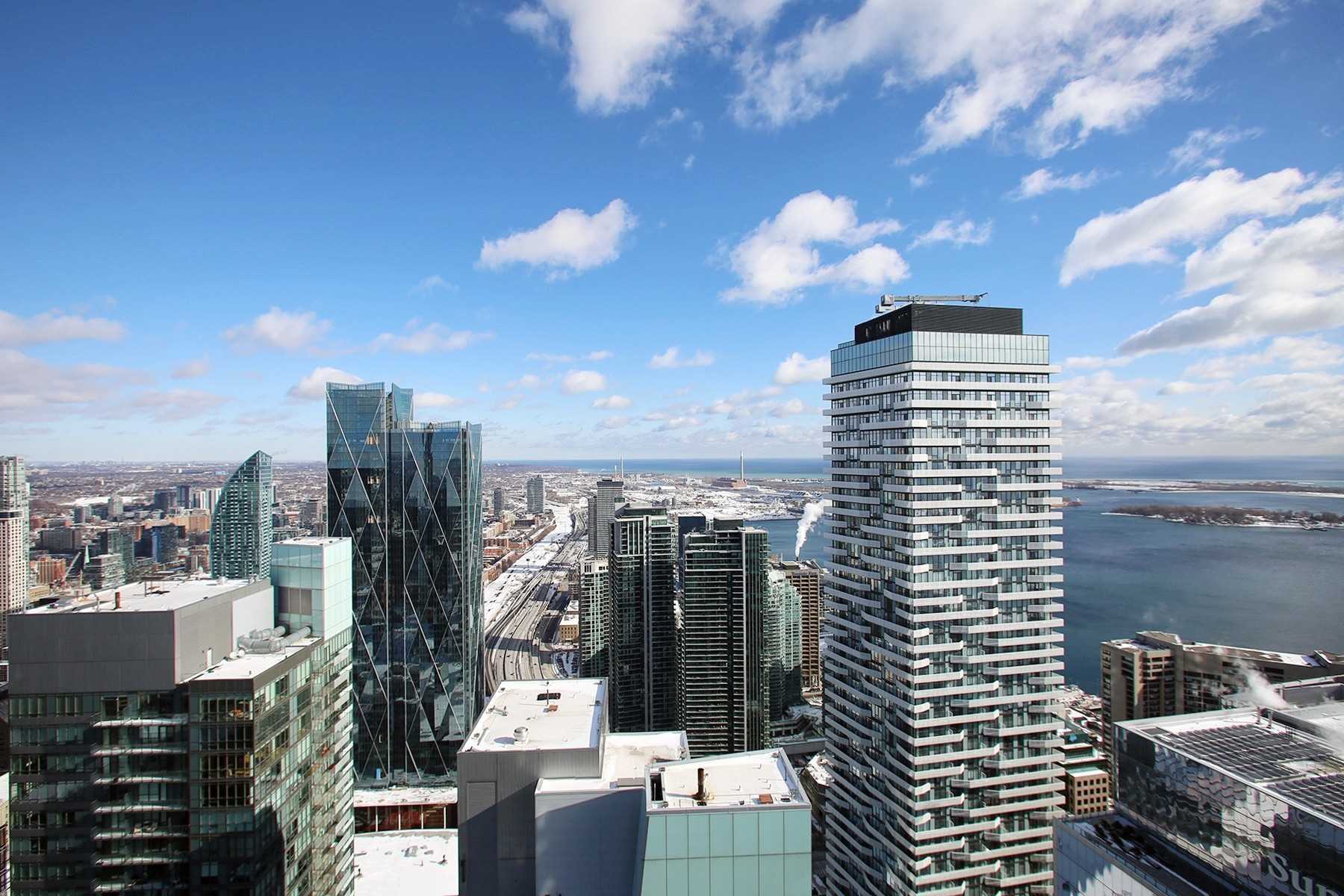 #6312 - 14 York St, Toronto, ON M5J2Z2 | 1 Bedroom 1 Bathroom Condo Apt | Image 17