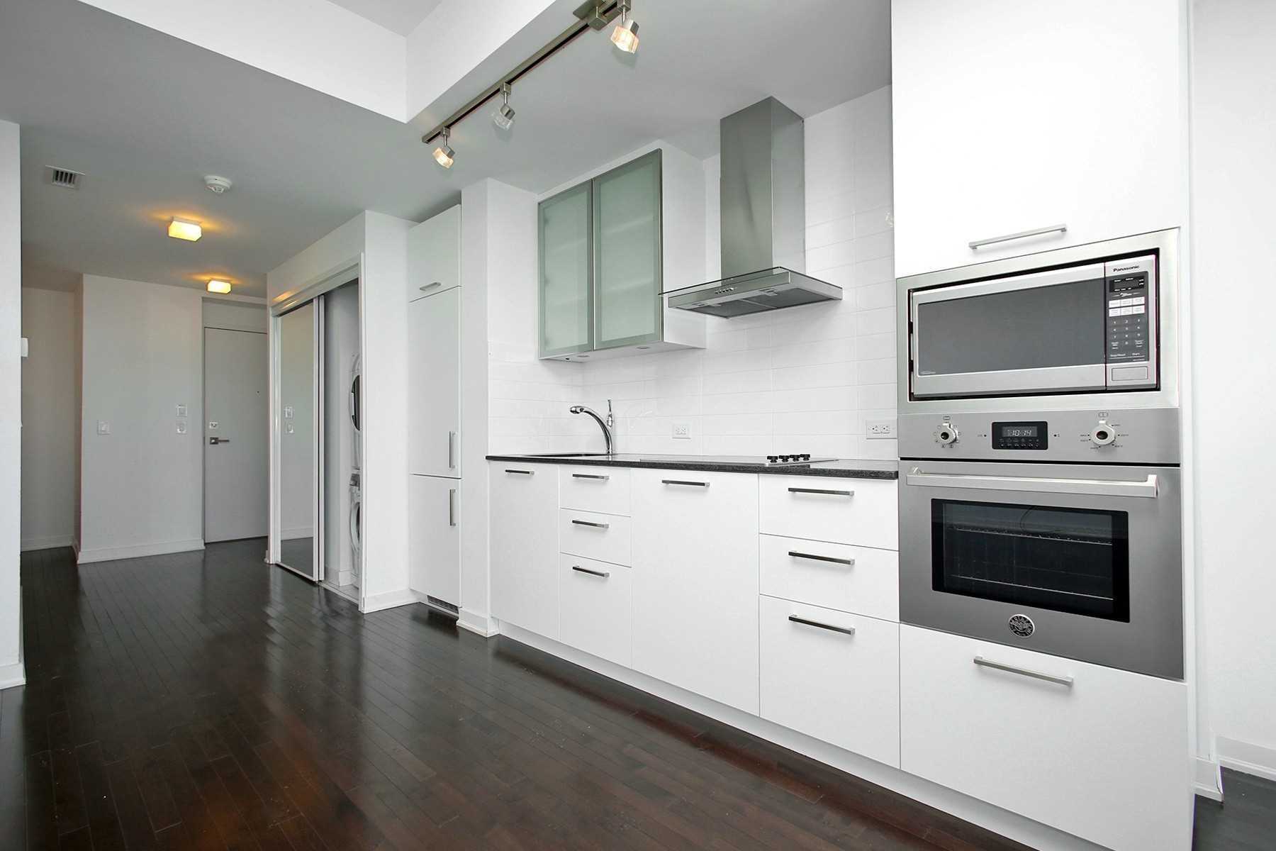 #6312 - 14 York St, Toronto, ON M5J2Z2 | 1 Bedroom 1 Bathroom Condo Apt | Image 5