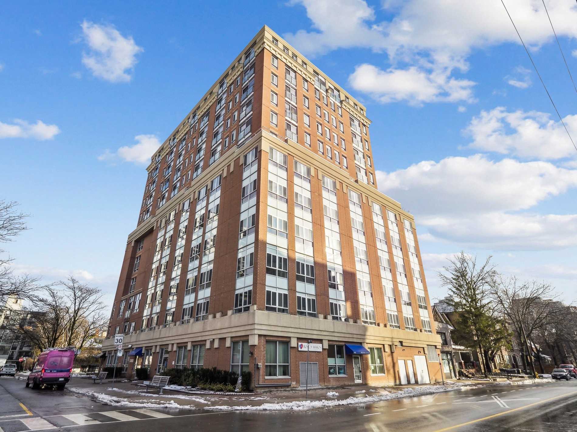 #906 - 15 Maplewood Ave, Toronto, ON M6C4B4 | 1 Bedroom 1 Bathroom Condo Apt | Image 1