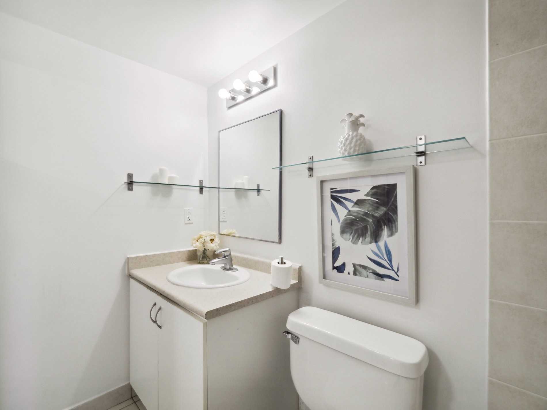 #906 - 15 Maplewood Ave, Toronto, ON M6C4B4 | 1 Bedroom 1 Bathroom Condo Apt | Image 10