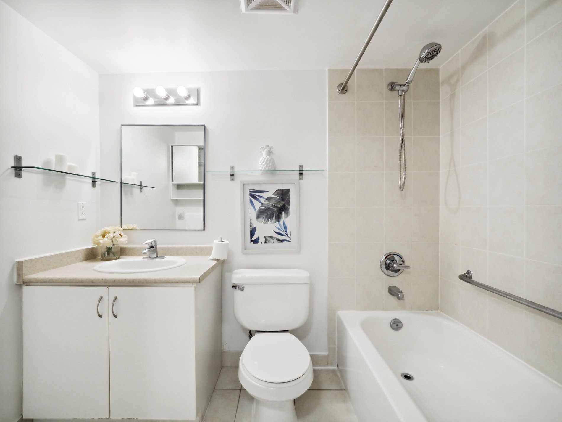 #906 - 15 Maplewood Ave, Toronto, ON M6C4B4 | 1 Bedroom 1 Bathroom Condo Apt | Image 8