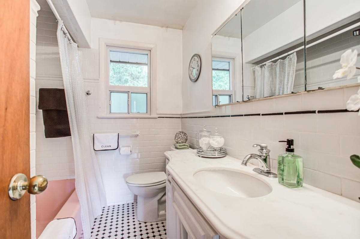 52 Wedgewood Dr, Toronto, ON M2M2H5 | 3 Bedroom 2 Bathroom Detached House | Image 15