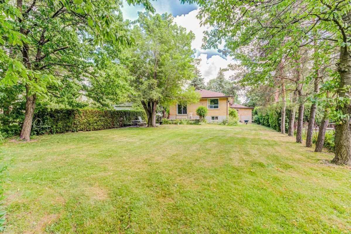 52 Wedgewood Dr, Toronto, ON M2M2H5 | 3 Bedroom 2 Bathroom Detached House | Image 22