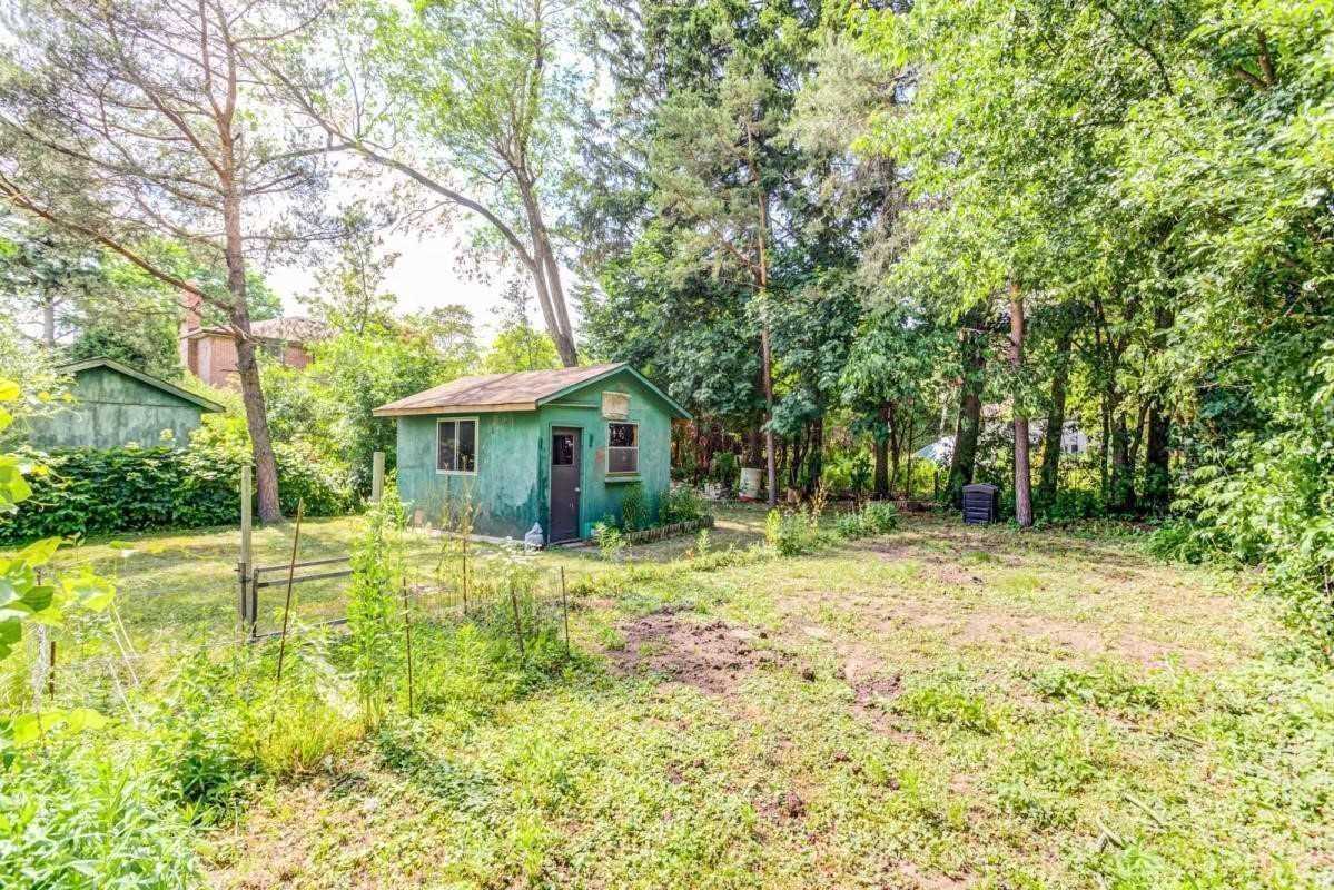 52 Wedgewood Dr, Toronto, ON M2M2H5 | 3 Bedroom 2 Bathroom Detached House | Image 24