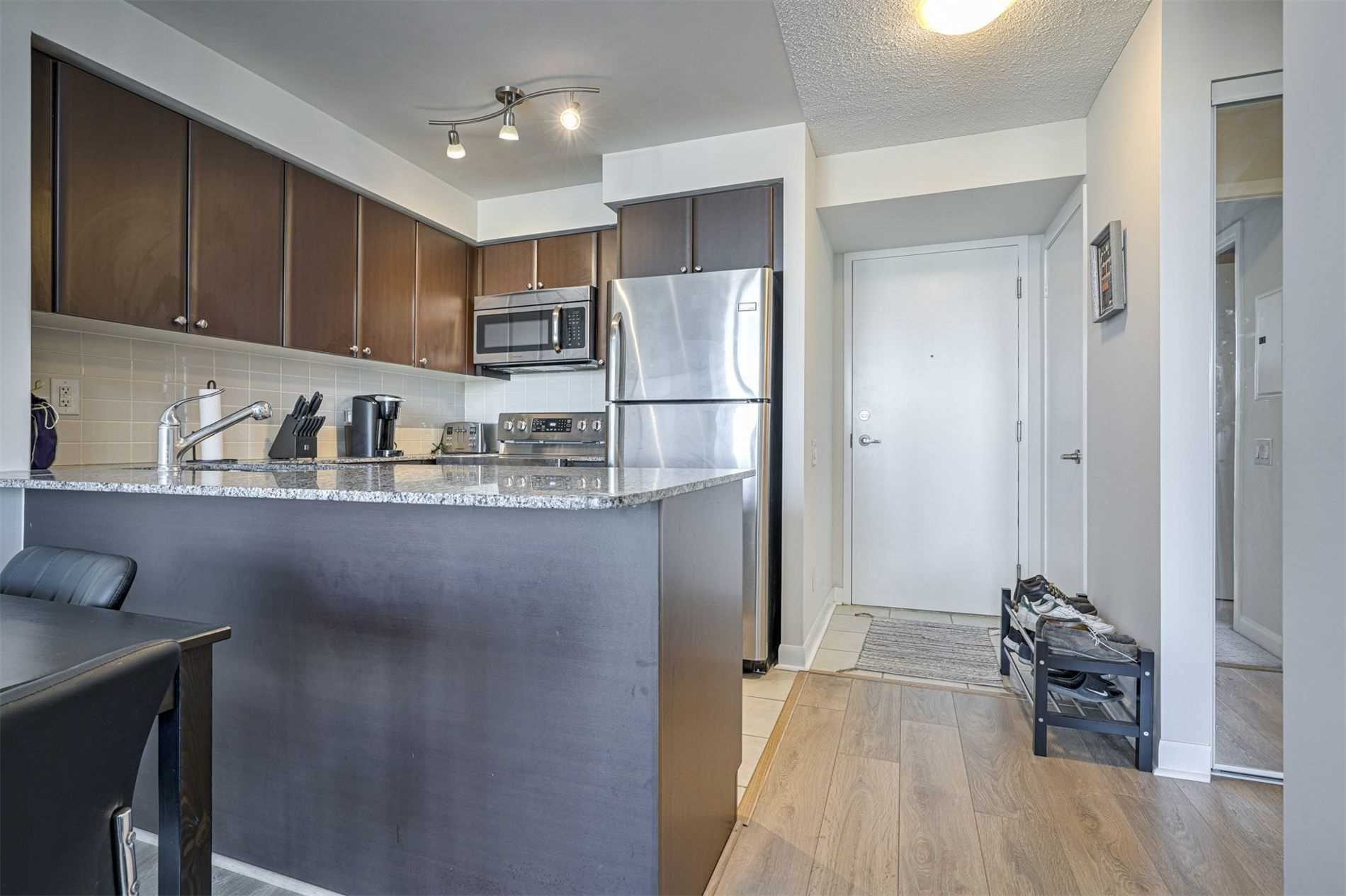 #527 - 525 Wilson Ave, Toronto, ON M3H1V1 | 1 Bedroom 1 Bathroom Condo Apt | Image 3