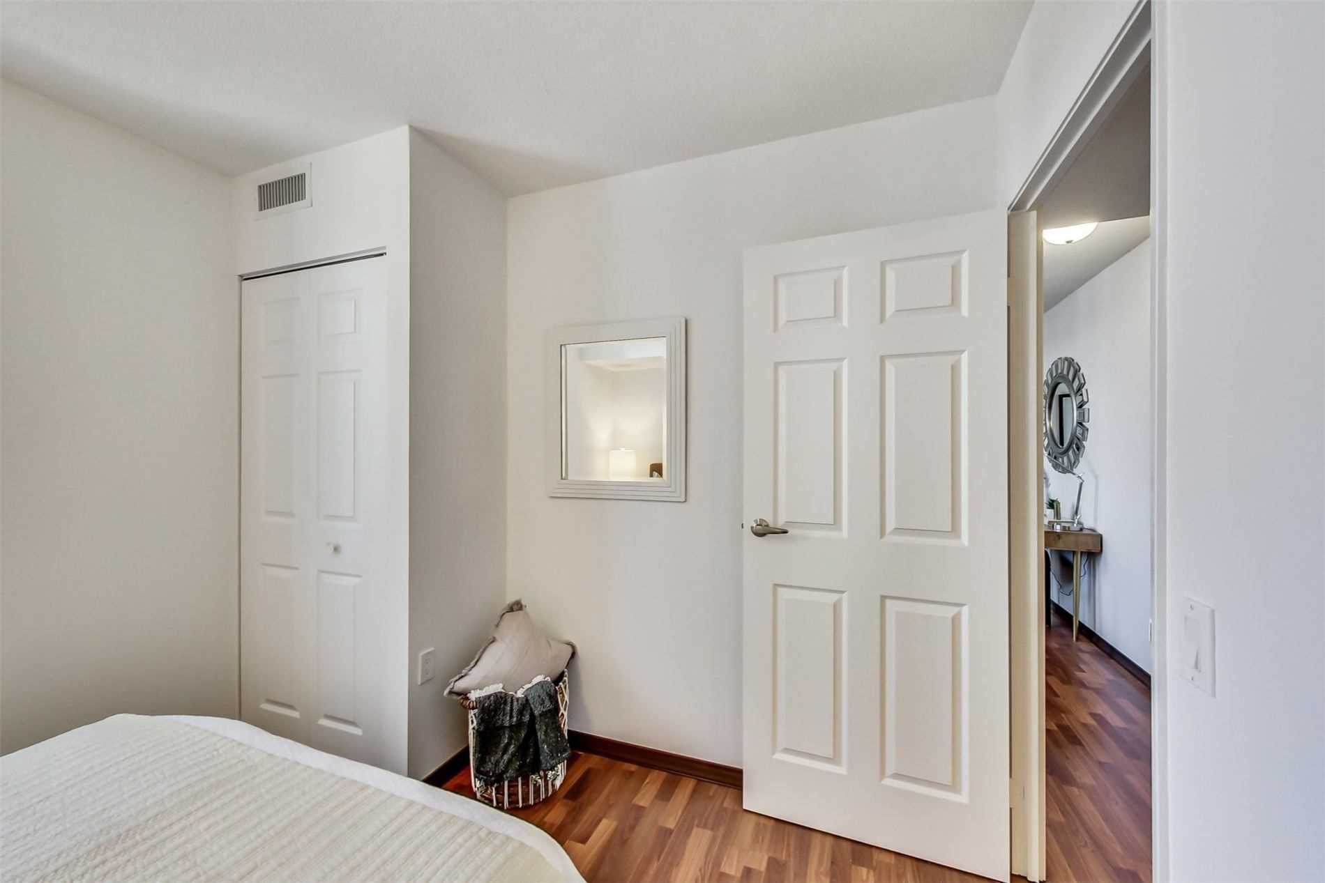 #901 - 15 Maplewood Ave, Toronto, ON M6C4B4 | 1 Bedroom 1 Bathroom Condo Apt | Image 18