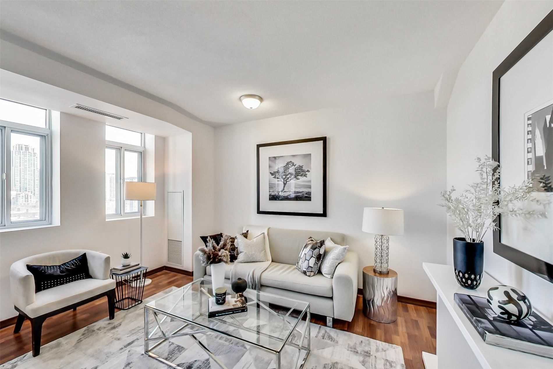 #901 - 15 Maplewood Ave, Toronto, ON M6C4B4 | 1 Bedroom 1 Bathroom Condo Apt | Image 8