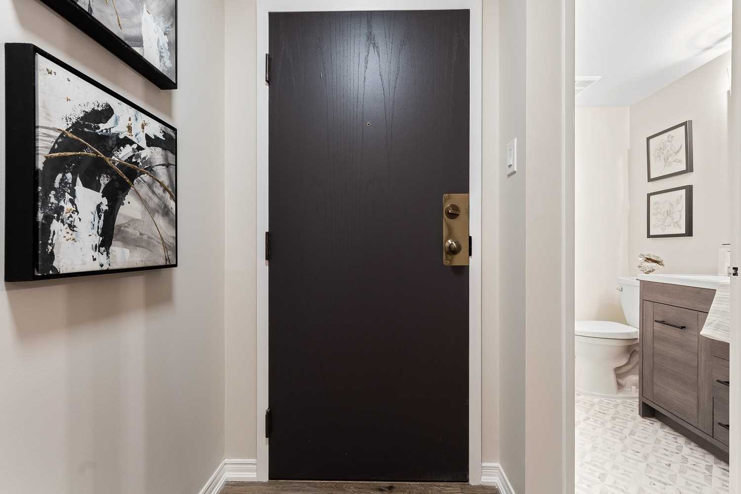 #1201 - 95 Lombard St, Toronto, ON M5C2V3 | 1 Bedroom 2 Bathroom Condo Apt | Image 5