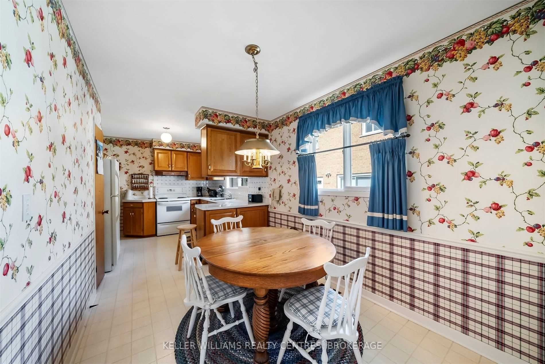 3 Prattley Dr, Toronto, ON M2J2K1 | 3 Bedroom 2 Bathroom Detached House | Image 10