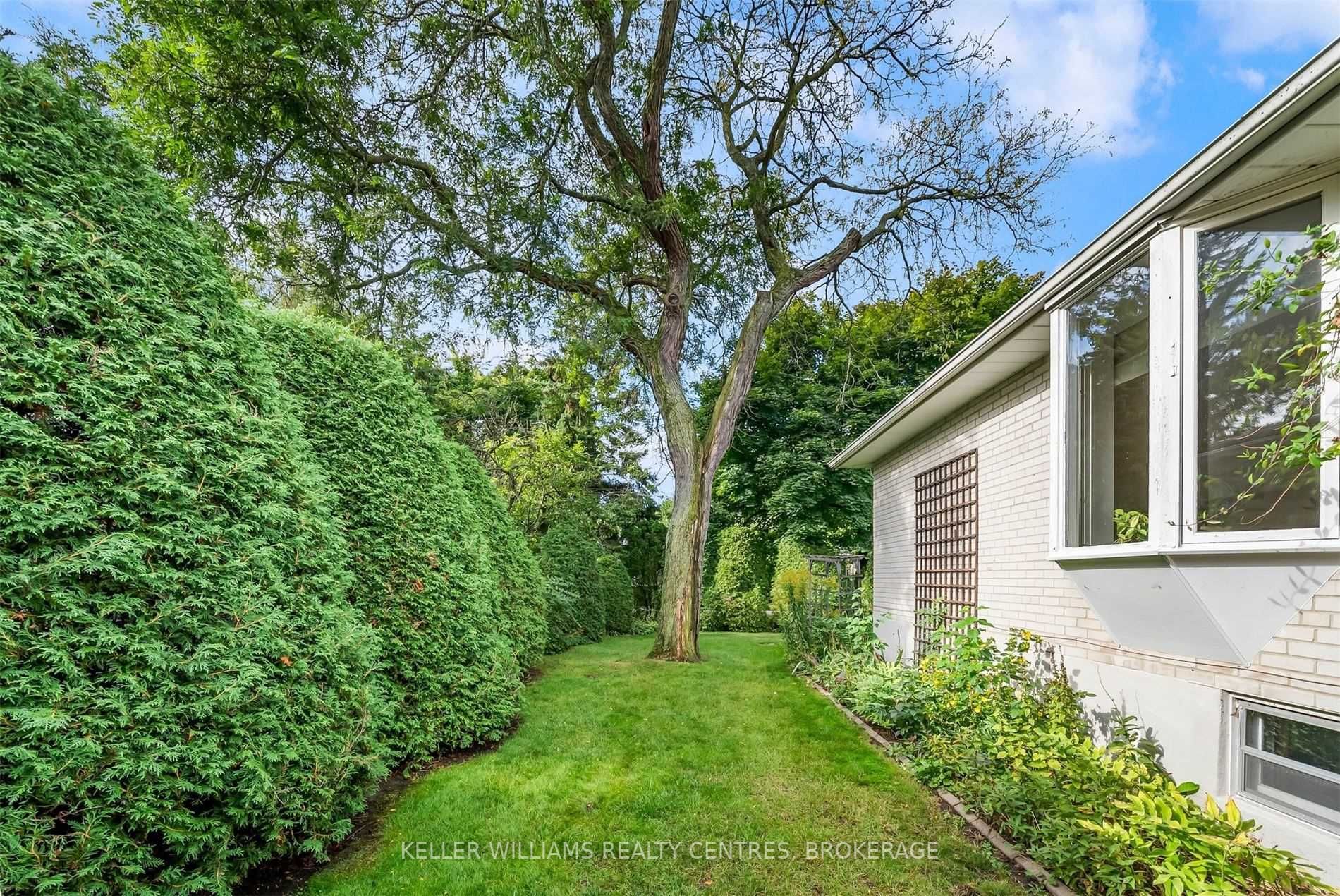 3 Prattley Dr, Toronto, ON M2J2K1 | 3 Bedroom 2 Bathroom Detached House | Image 26