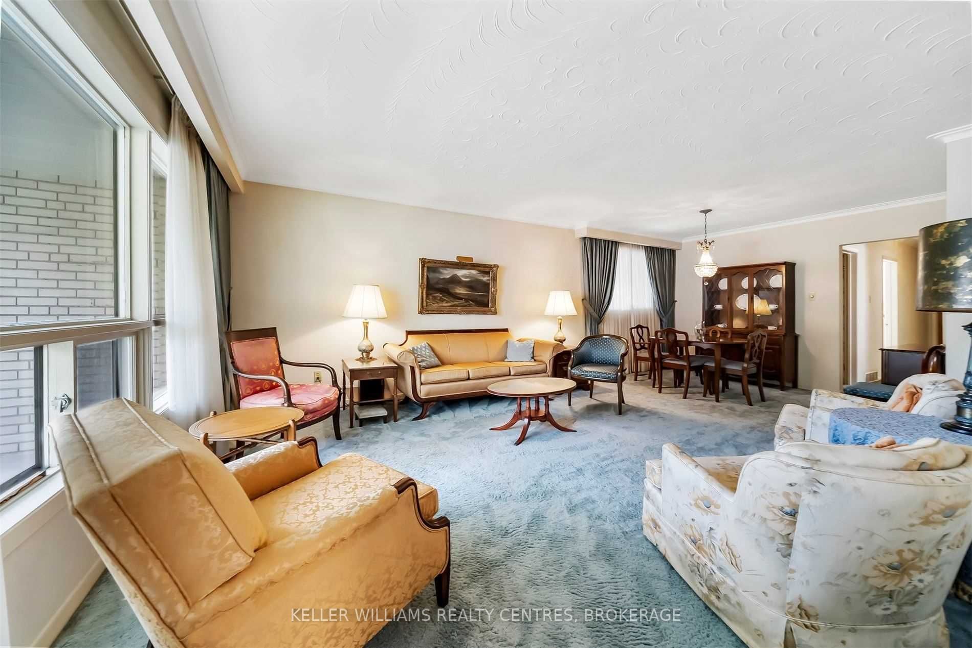 3 Prattley Dr, Toronto, ON M2J2K1 | 3 Bedroom 2 Bathroom Detached House | Image 4