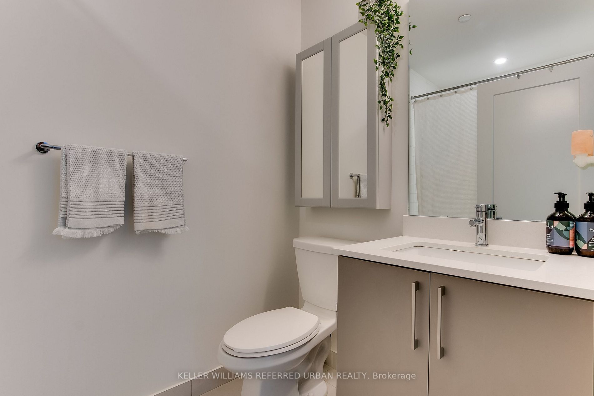 #1619E - 576 Front St W, Toronto, ON M5V1C1 | 1 Bedroom 1 Bathroom Condo Apt | Image 13