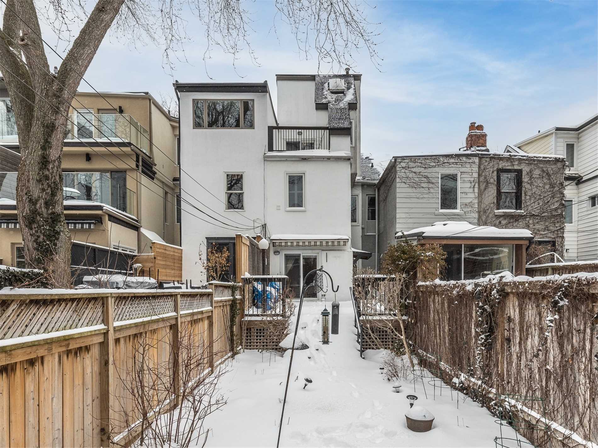 101 Marlborough Ave, Toronto, ON M5R1X5 | 2 Bedroom 3 Bathroom Freehold Townhouse | Image 19