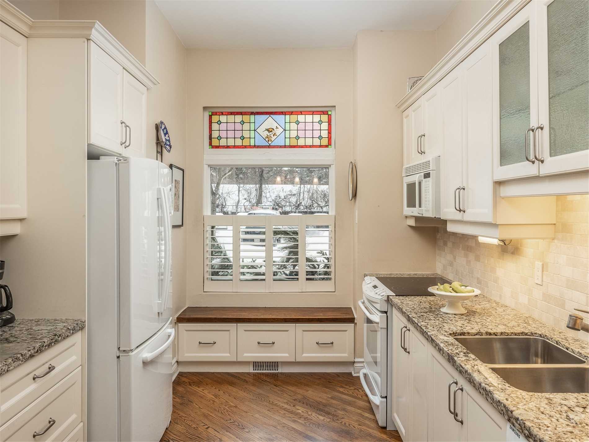 101 Marlborough Ave, Toronto, ON M5R1X5 | 2 Bedroom 3 Bathroom Freehold Townhouse | Image 4