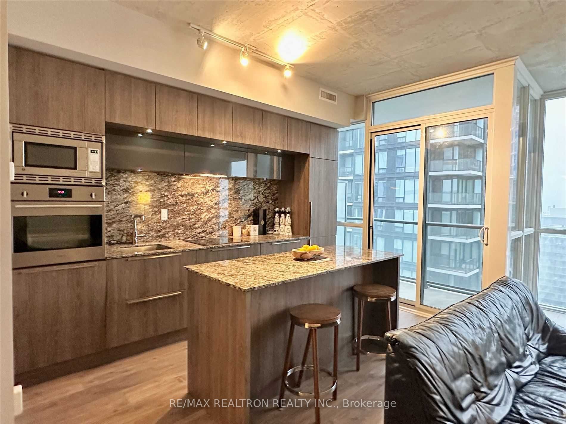 #3704 - 88 Blue Jays Way, Toronto, ON M5V2G3 | 1 Bedroom 1 Bathroom Condo Apt | Image 4