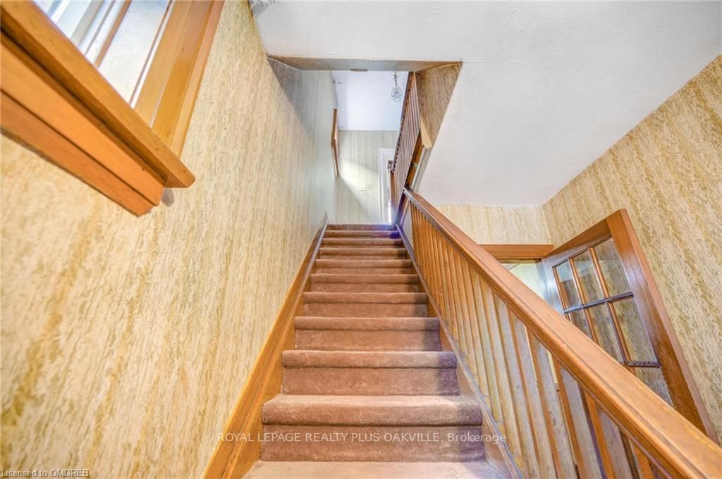 56 Glengarry Ave, Toronto, ON M5M1C9 | 3 Bedroom 2 Bathroom Semi-Detached House | Image 17